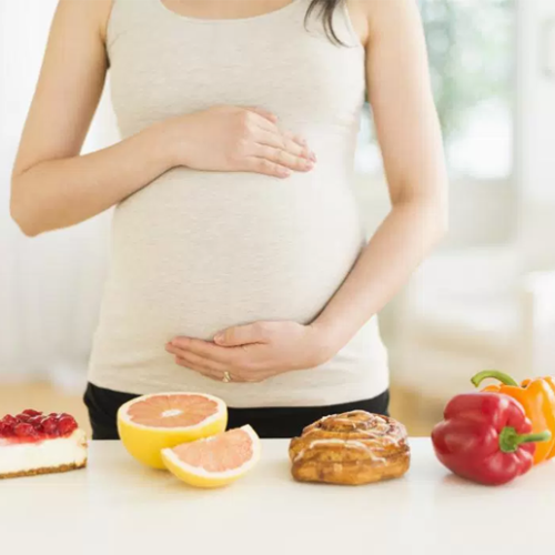 Holistic Diet Tips for Expectant Mothers