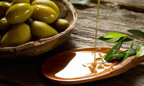 The Anti-Aging Benefits of Olive Oil
