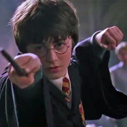 Entertain the kids with the new Harry Potter ‘wand’ app