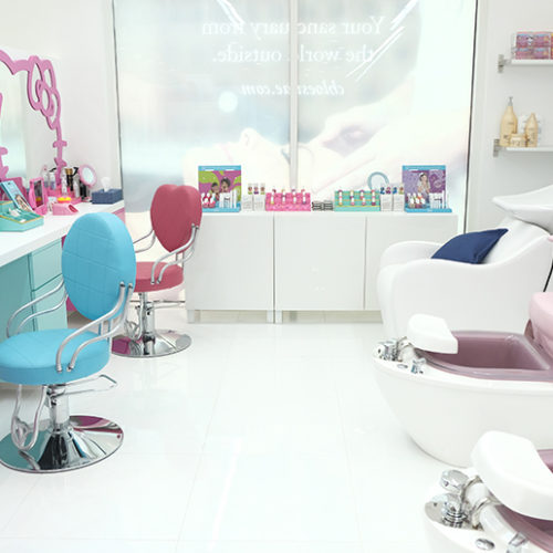 Mother and daughter pampering day at Chloe’s salon Dubai