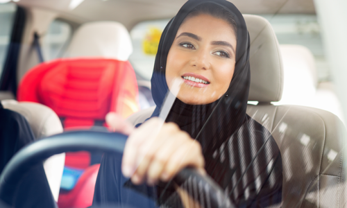 Saudi Arabia mothers given right to drive