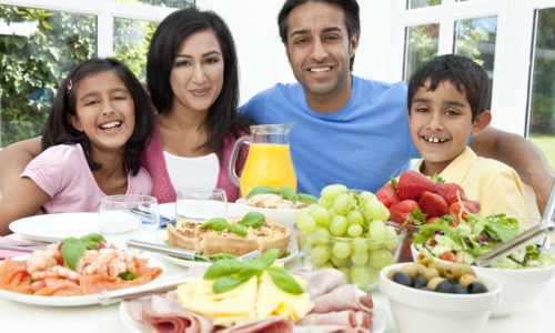 The Benefits of Family Mealtimes Together